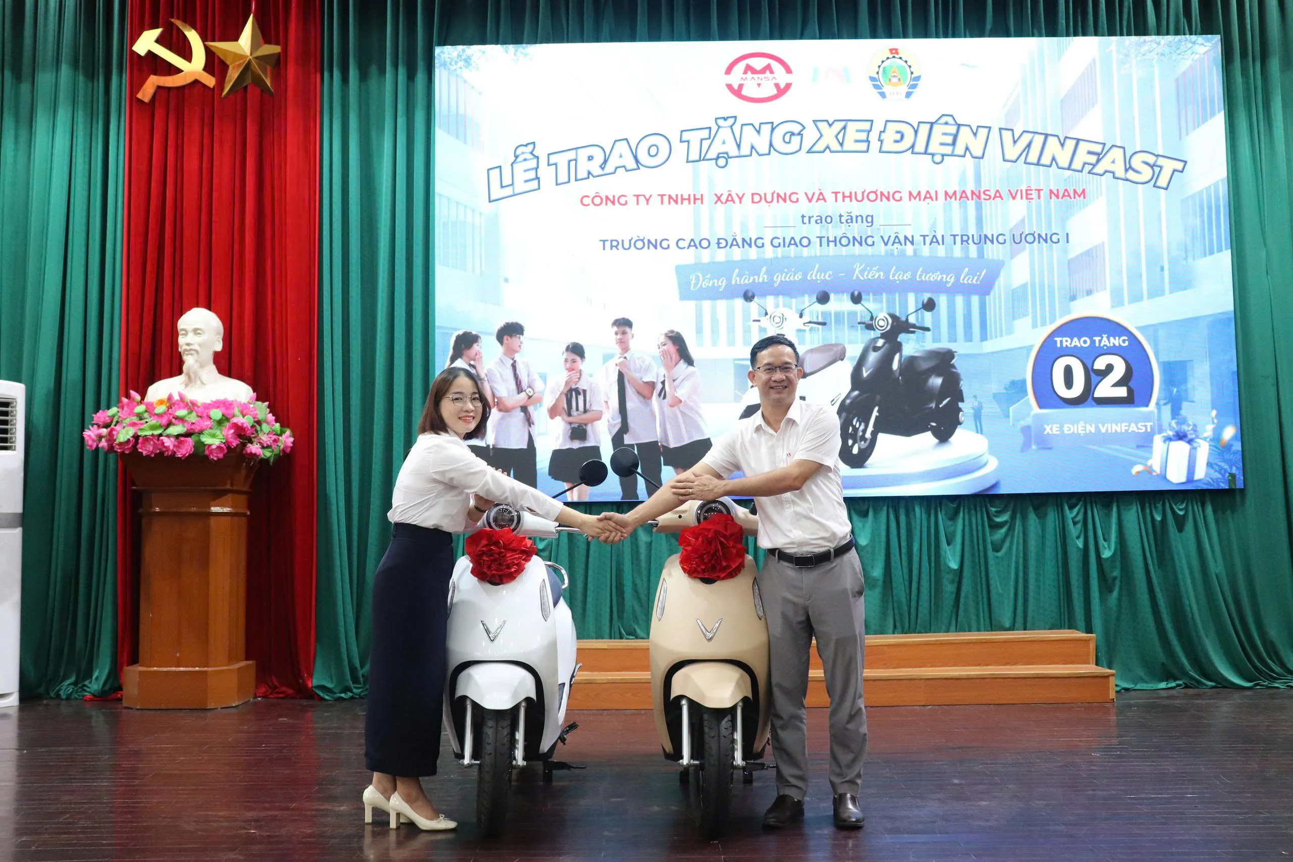 MANSA Việt Nam tiếp tục hành trình trao tặng xe, đồng hành cùng các trường đối tác